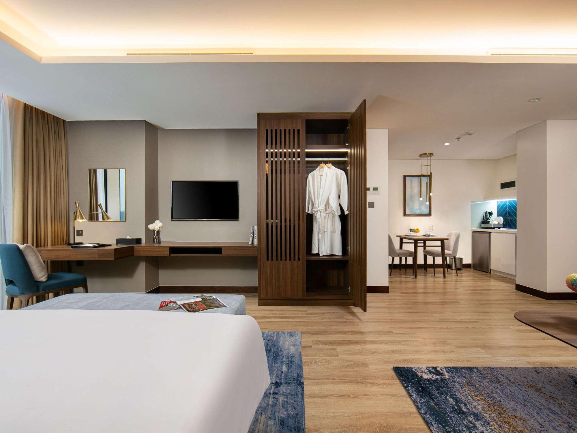 Moevenpick Living West Hanoi Bagian luar foto