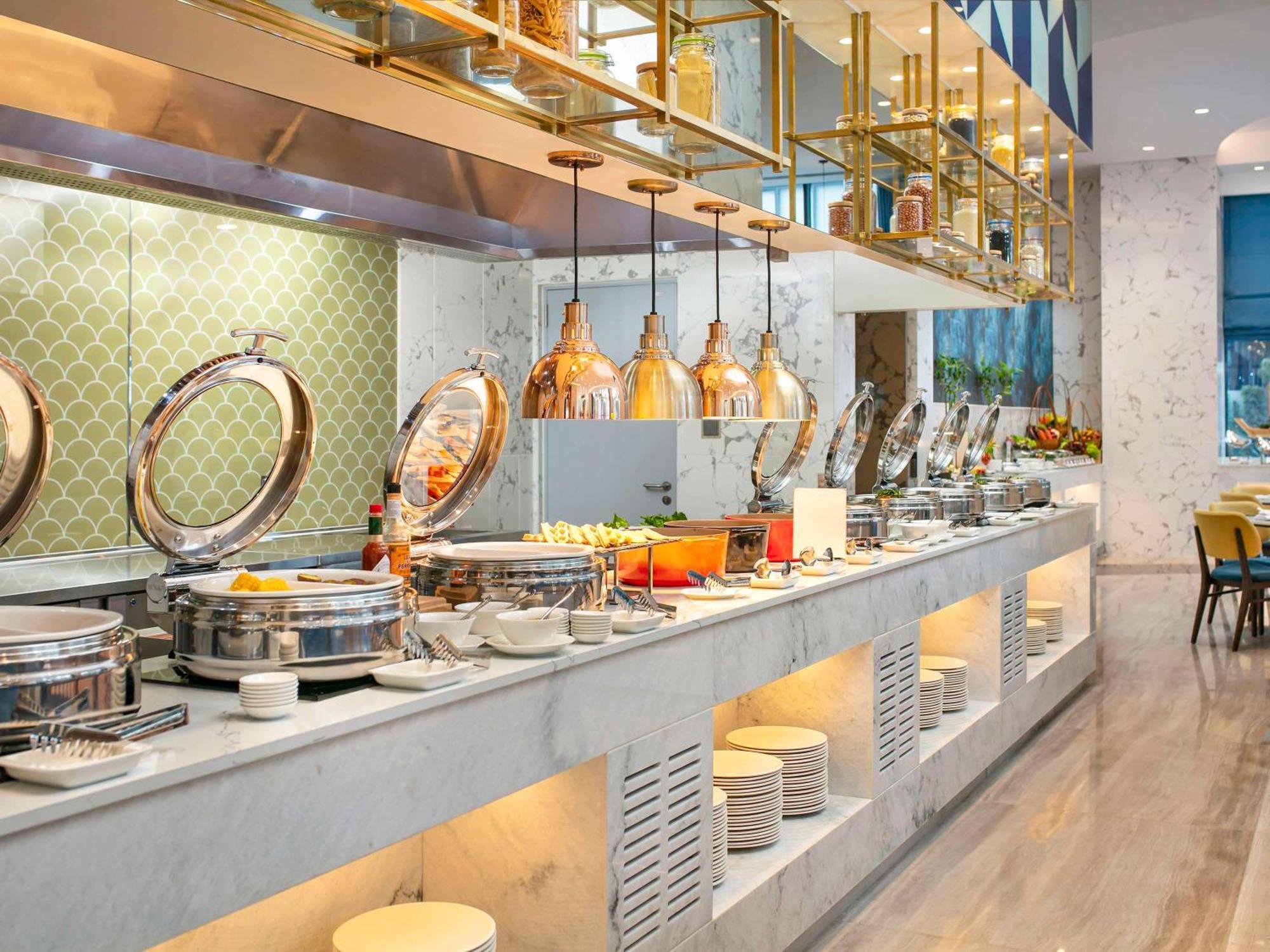 Moevenpick Living West Hanoi Bagian luar foto
